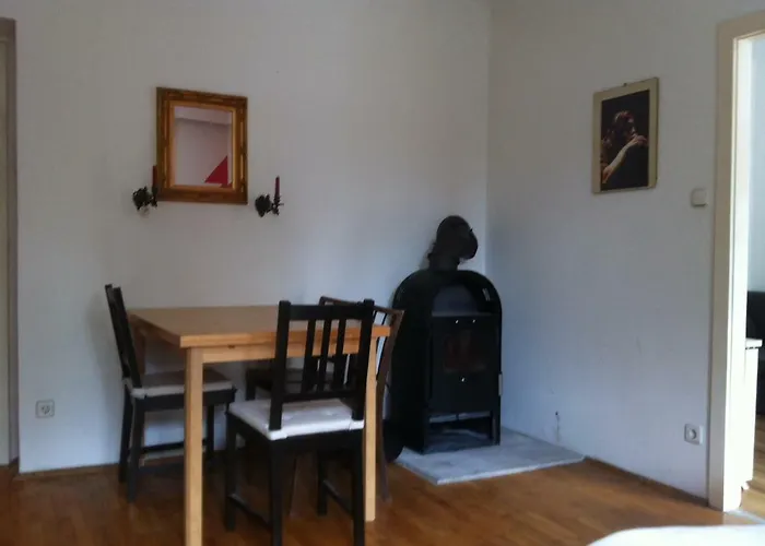 Cosy Flat Near Schoenbrunn Apartman Bécs